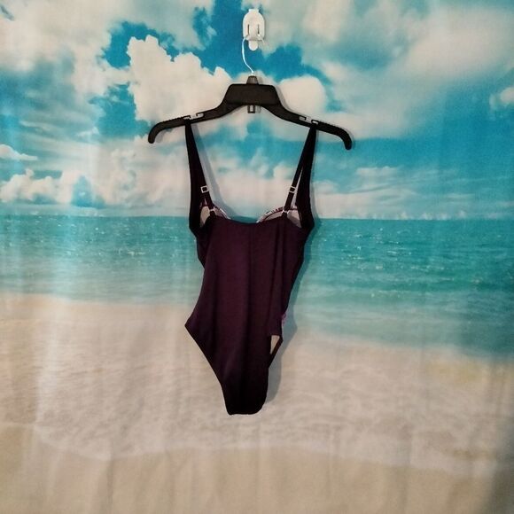 " LA Blanca"  1 pc bathing suit. - Picture 4 of 7